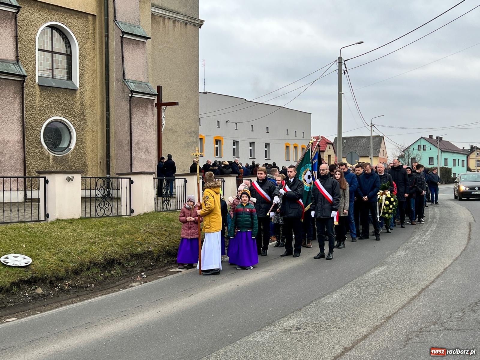 Zdjęcie w galerii na portalu naszraciborz.pl: Pietrowice Wielkie w żałobie. Pożegnano Wilibalda Pawlaska [FOTO i WIDEO] wiadomości z regionu