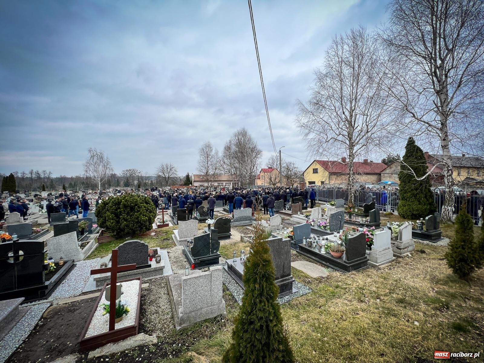 Zdjęcie w galerii na portalu naszraciborz.pl: Pietrowice Wielkie w żałobie. Pożegnano Wilibalda Pawlaska [FOTO i WIDEO] wiadomości z regionu