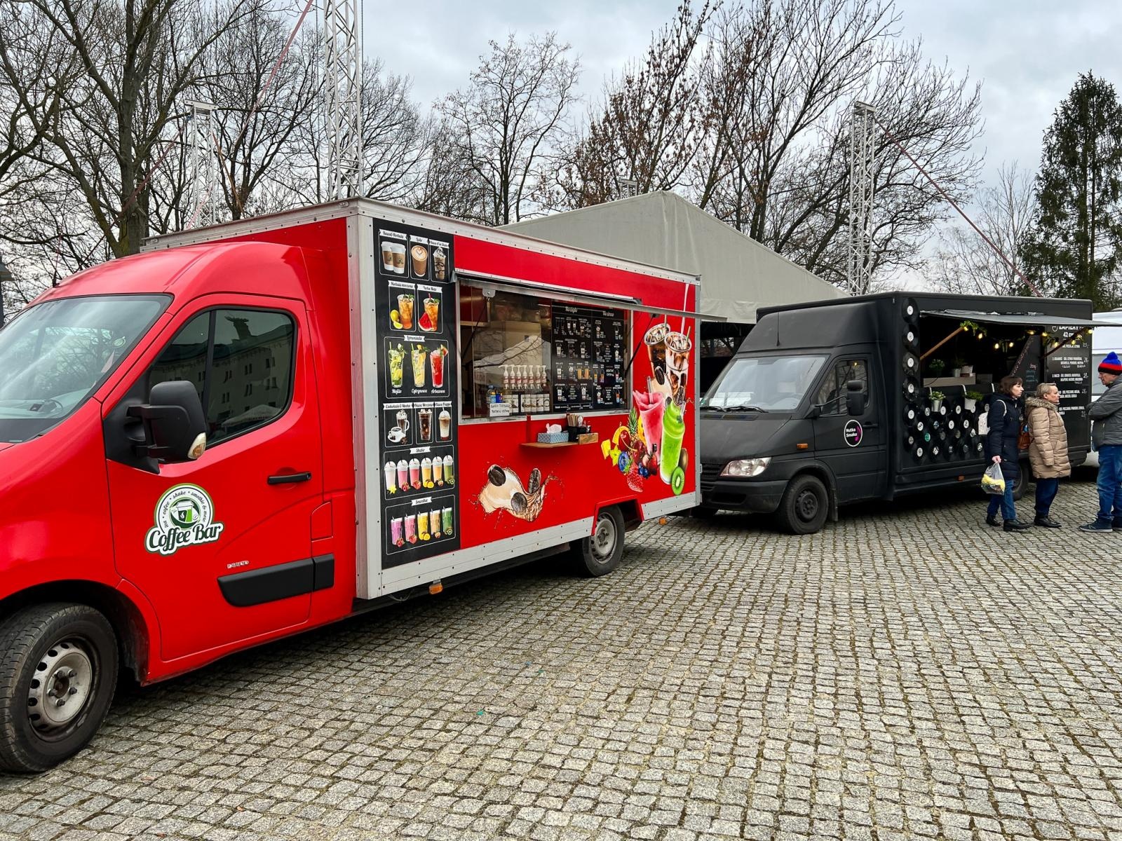 Zdjęcie w galerii na portalu naszraciborz.pl: Na zamku pierwszy w tym roku zlot food trucków wiadomości z regionu