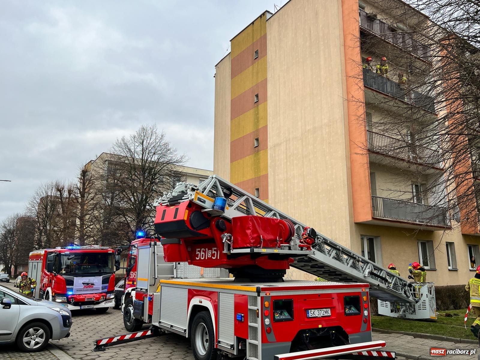 Zdjęcie w galerii na portalu naszraciborz.pl: Akcja strażaków na Odpoczynkowej w Raciborzu [FOTO i WIDEO] wiadomości z regionu