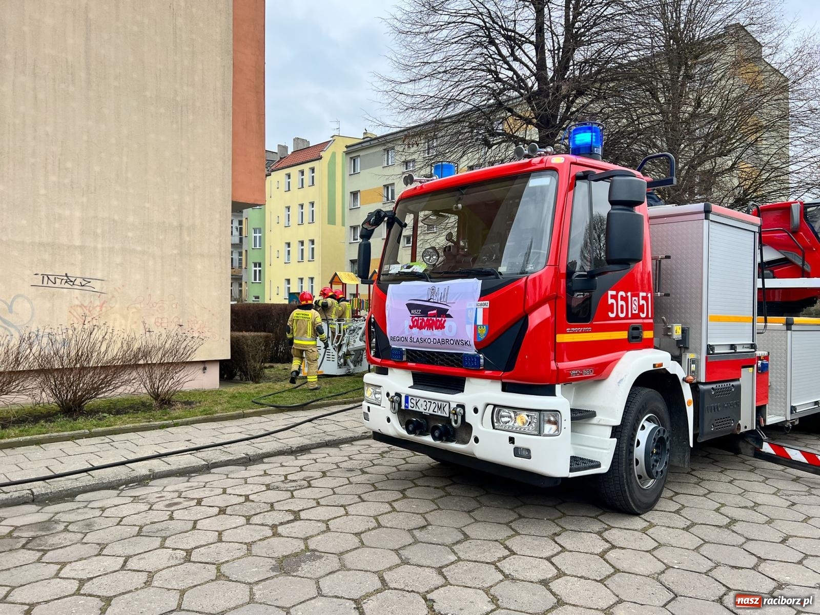 Zdjęcie w galerii na portalu naszraciborz.pl: Akcja strażaków na Odpoczynkowej w Raciborzu [FOTO i WIDEO] wiadomości z regionu