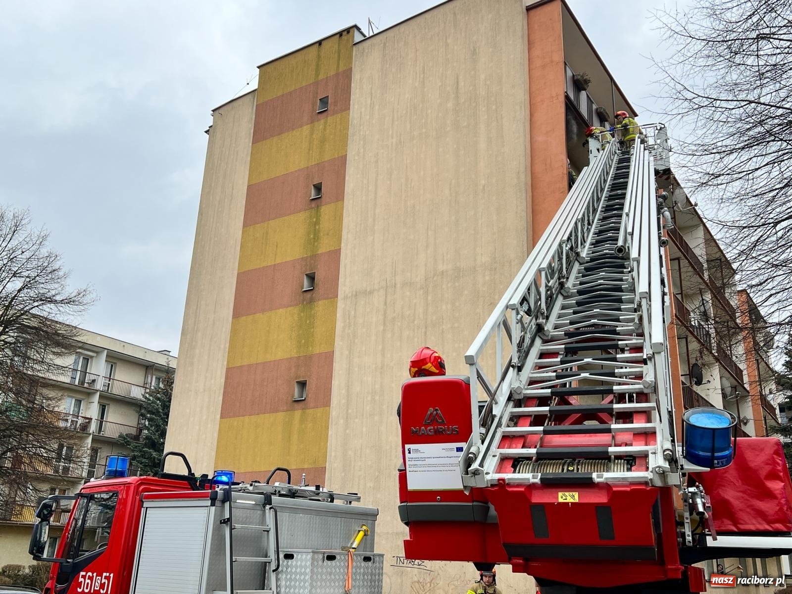 Zdjęcie w galerii na portalu naszraciborz.pl: Akcja strażaków na Odpoczynkowej w Raciborzu [FOTO i WIDEO] wiadomości z regionu