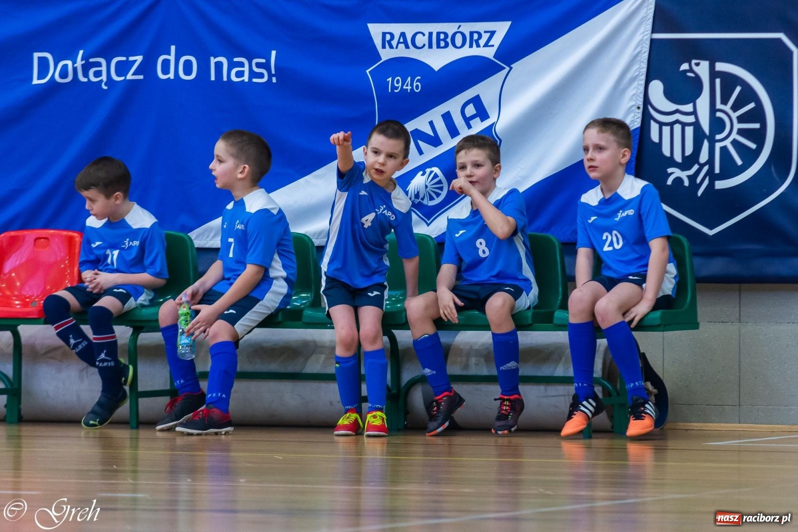 Zdjęcie w galerii na portalu naszraciborz.pl: Piłkarskie zmagania rocznika 2015 w hali przy Łąkowej [FOTO i WIDEO] wiadomości z regionu