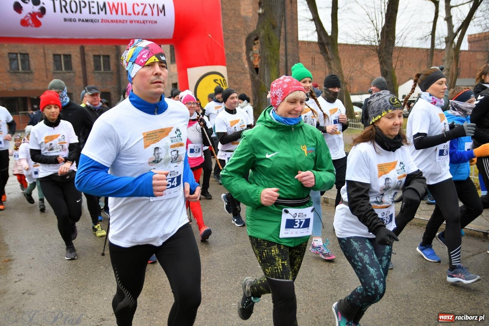 Zdjęcie w galerii na portalu naszraciborz.pl: Tropem Wilczym - Bieg Pamięci Żołnierzy Wyklętych w Raciborzu [FOTO i WIDEO] wiadomości z regionu