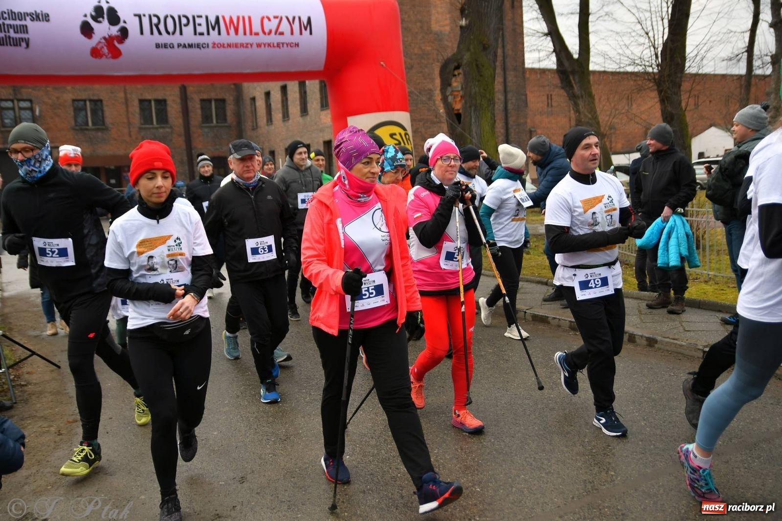 Zdjęcie w galerii na portalu naszraciborz.pl: Tropem Wilczym - Bieg Pamięci Żołnierzy Wyklętych w Raciborzu [FOTO i WIDEO] wiadomości z regionu