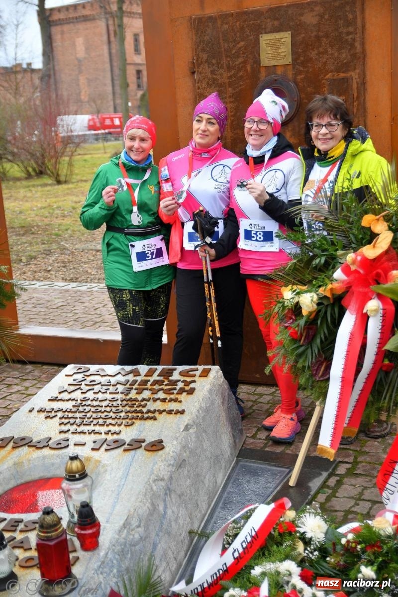 Zdjęcie w galerii na portalu naszraciborz.pl: Tropem Wilczym - Bieg Pamięci Żołnierzy Wyklętych w Raciborzu [FOTO i WIDEO] wiadomości z regionu