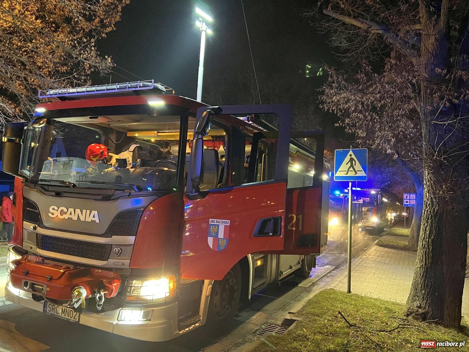 Zdjęcie w galerii na portalu naszraciborz.pl: Zderzenie osobówki i dostawczaka na Opawskiej [FOTO] wiadomości z regionu