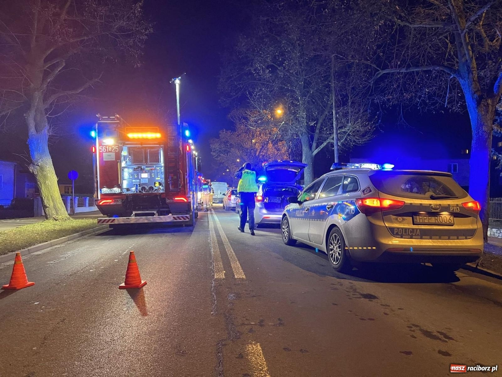 Zdjęcie w galerii na portalu naszraciborz.pl: Zderzenie osobówki i dostawczaka na Opawskiej [FOTO] wiadomości z regionu