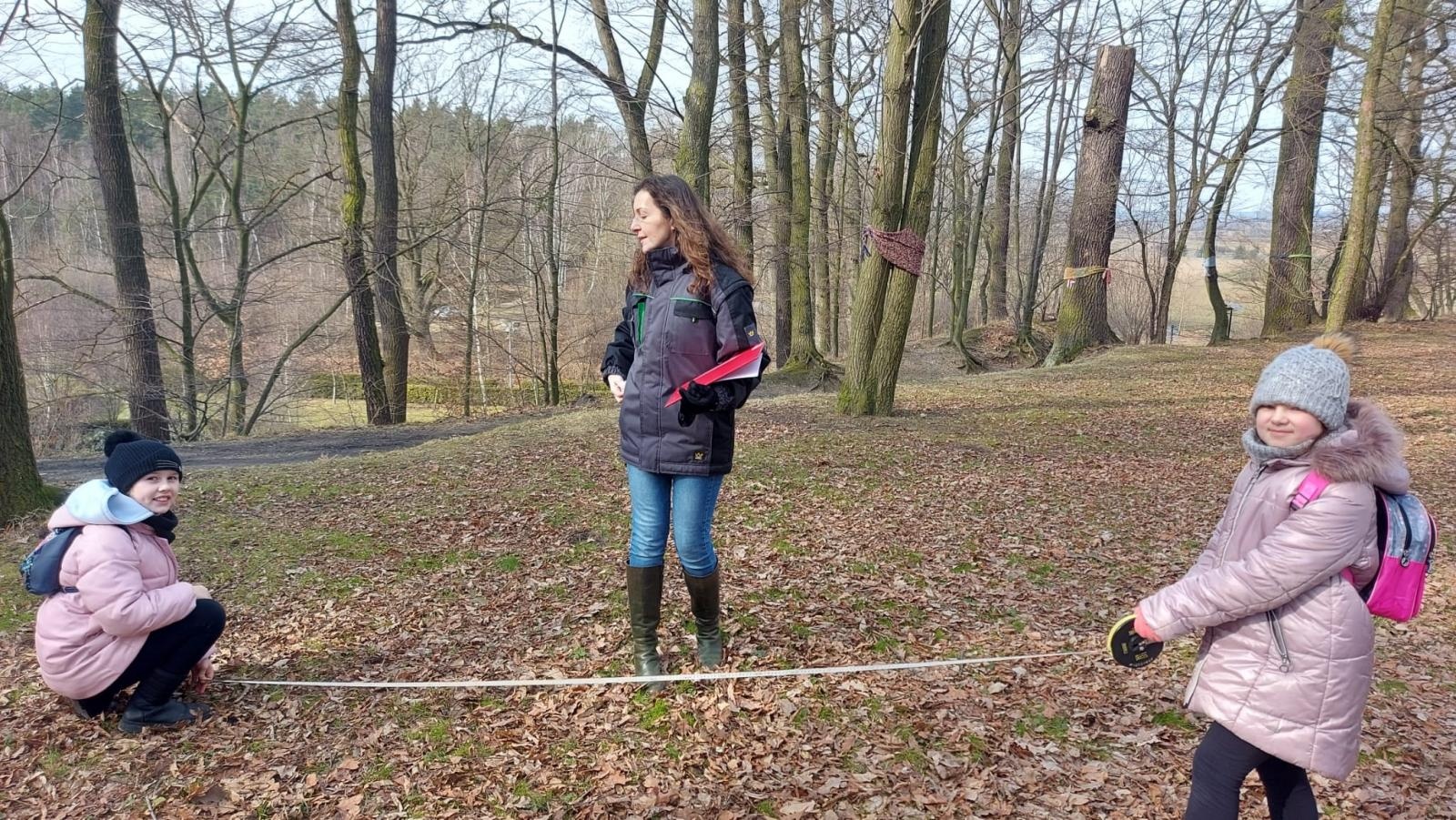 Zdjęcie w galerii na portalu naszraciborz.pl: Brzeska SP 3 w projekcie Tradycyjny sad wiadomości z regionu