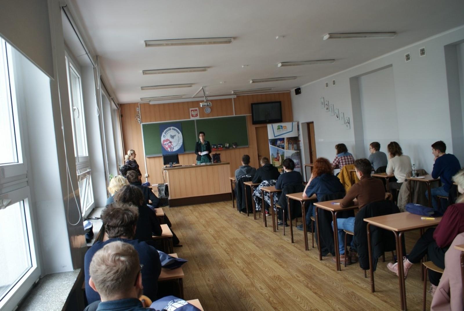 Zdjęcie w galerii na portalu naszraciborz.pl: IT English Contest dla szkół ponadpodstawowych w Mechaniku wiadomości z regionu