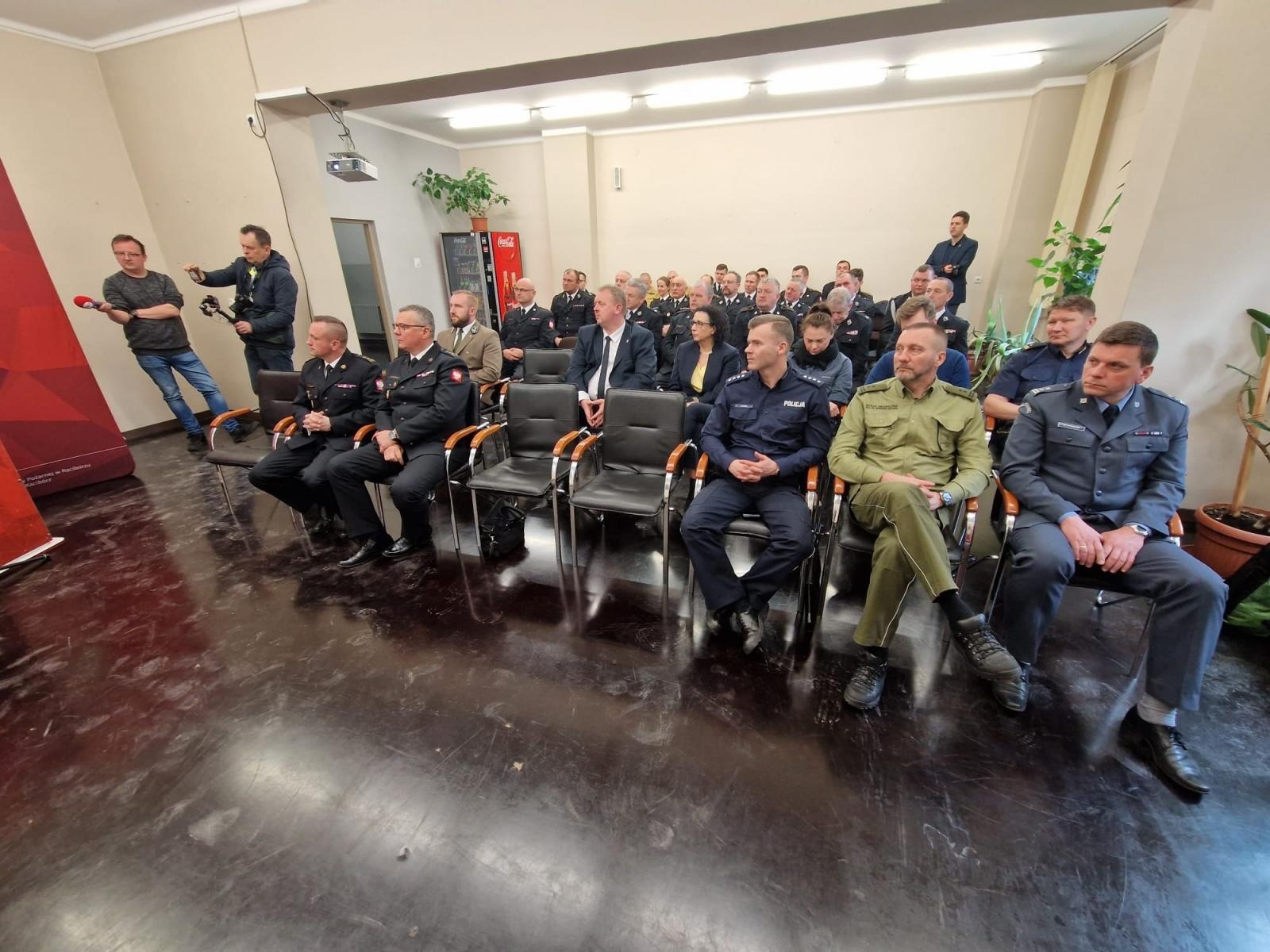 Zdjęcie w galerii na portalu naszraciborz.pl: Narada roczna przy Reymonta. Strażacy podsumowali rok 2022 wiadomości z regionu