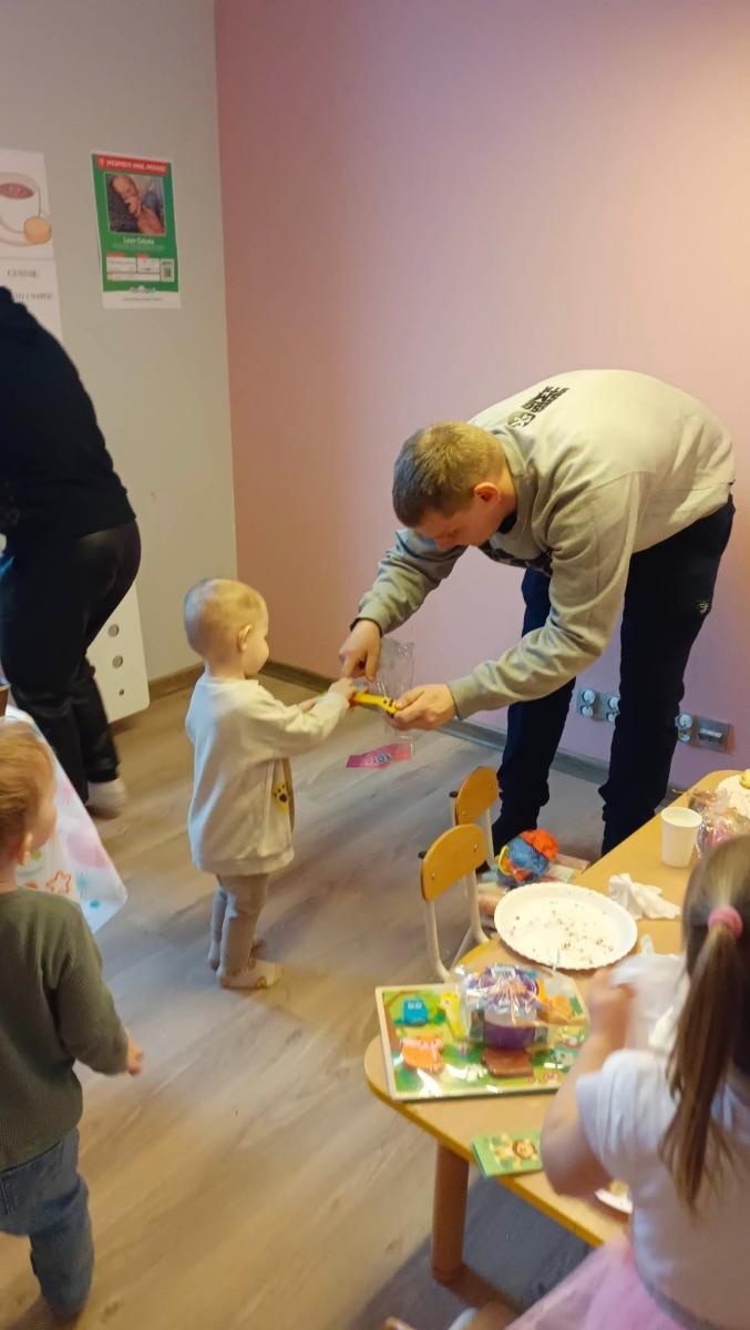 Zdjęcie w galerii na portalu naszraciborz.pl: Rodziny z Dziupli otworzyły serce dla Leona wiadomości z regionu