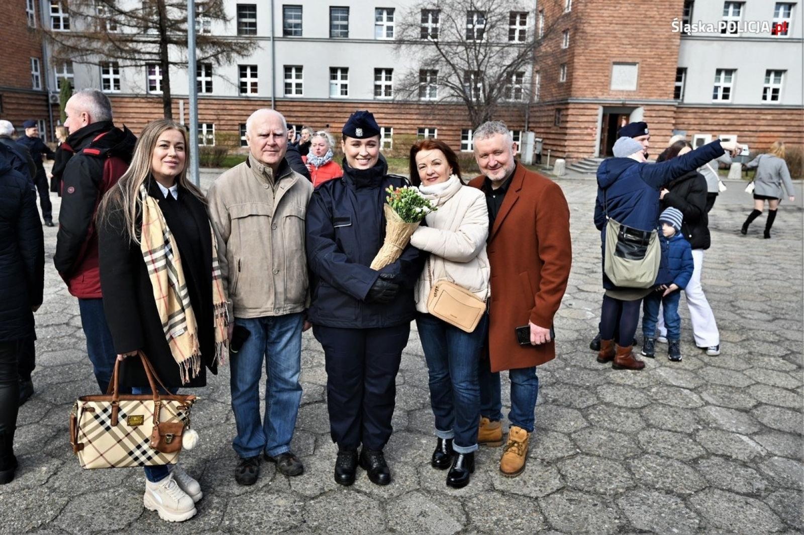 Zdjęcie w galerii na portalu naszraciborz.pl: Ponad 80 nowych śląskich policjantek i policjantów złożyło ślubowanie wiadomości z regionu