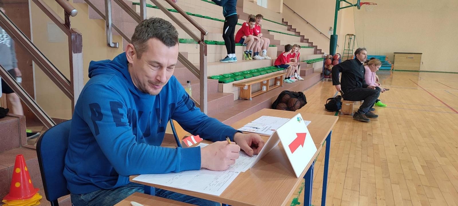Zdjęcie w galerii na portalu naszraciborz.pl: Jedynka z Raciborza w półfinale wojewódzkim w koszykówce wiadomości z regionu