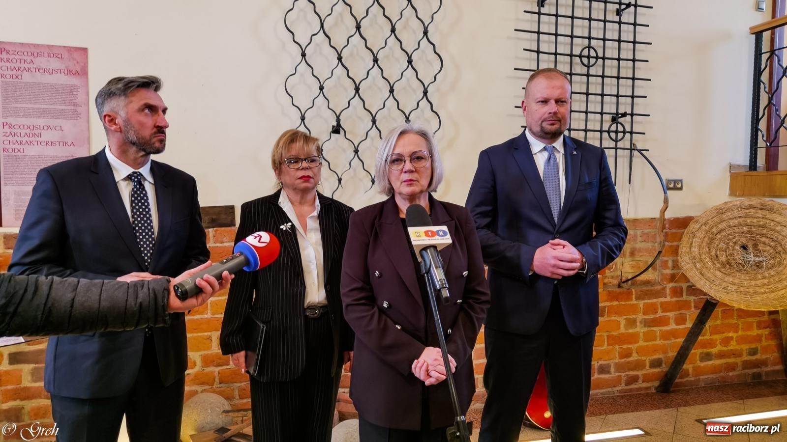 Zdjęcie w galerii na portalu naszraciborz.pl: Akcja #TuJestPrzyszłość. Briefing prasowy na Zamku Piastowskim [WIDEO] wiadomości z regionu