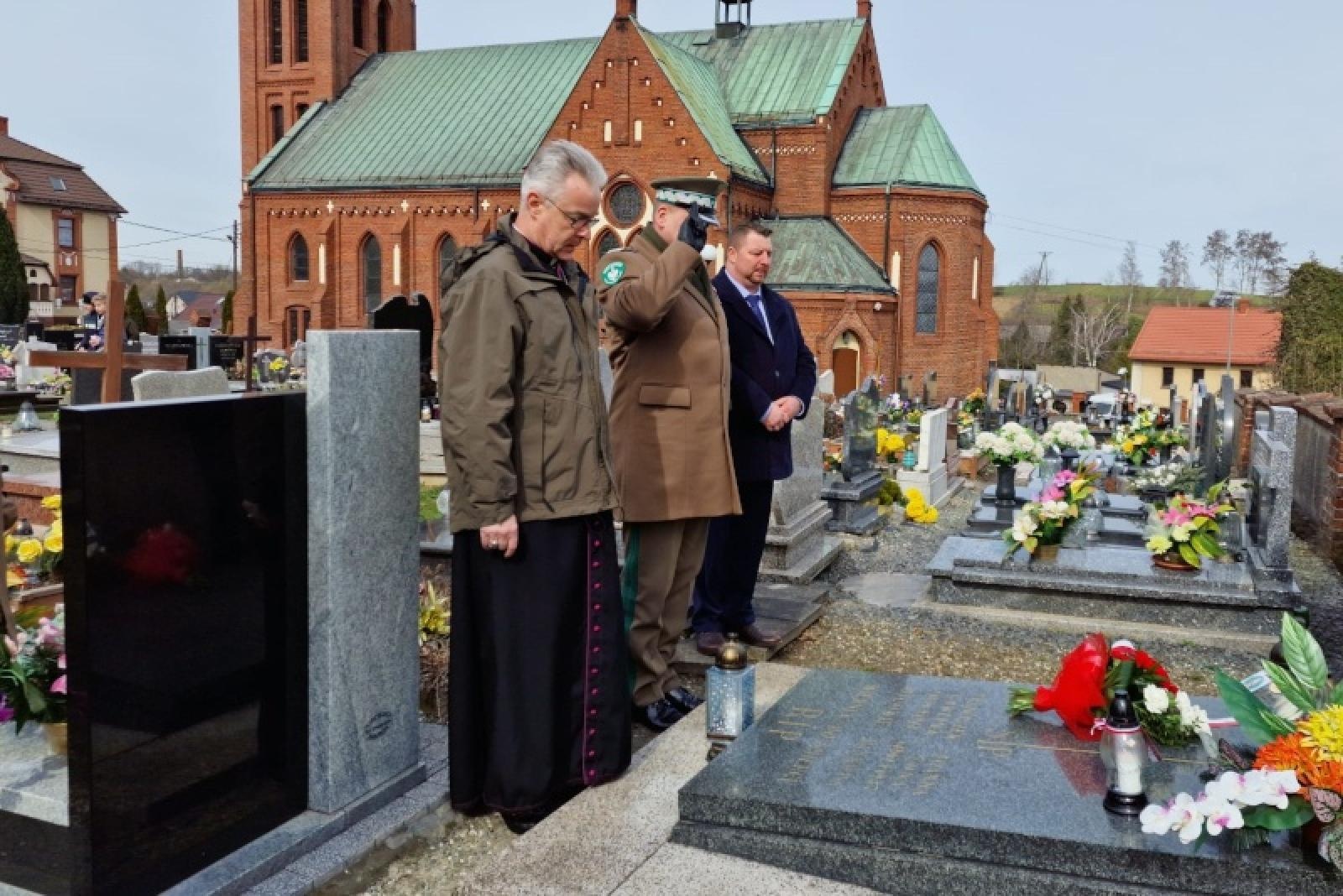 Zdjęcie w galerii na portalu naszraciborz.pl: 90. rocznica sakry biskupiej gen. dyw. Józefa Gawliny Biskupa Polowego Wojska Polskiego wiadomości z regionu