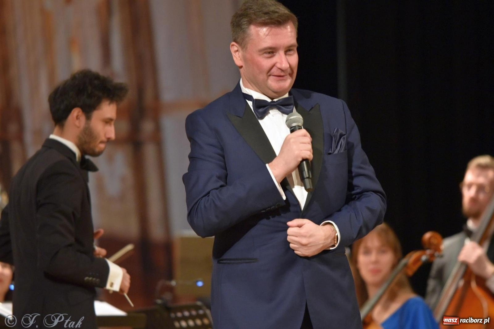 Zdjęcie w galerii na portalu naszraciborz.pl: Wielka Gala Operetkowa w RCK [FOTO i WIDEO] wiadomości z regionu