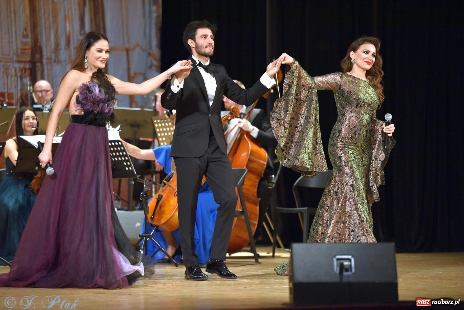 Zdjęcie w galerii na portalu naszraciborz.pl: Wielka Gala Operetkowa w RCK [FOTO i WIDEO] wiadomości z regionu