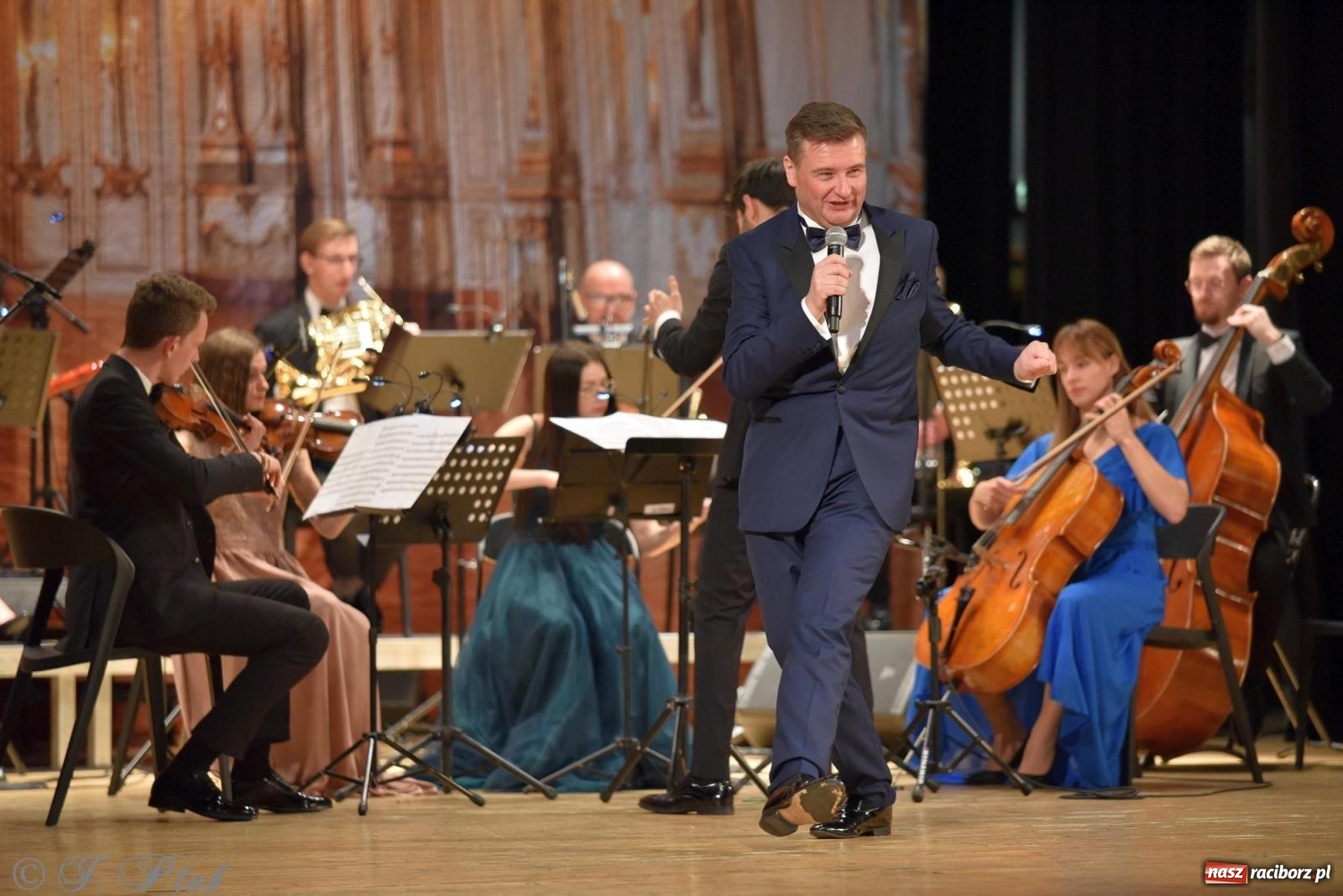 Zdjęcie w galerii na portalu naszraciborz.pl: Wielka Gala Operetkowa w RCK [FOTO i WIDEO] wiadomości z regionu