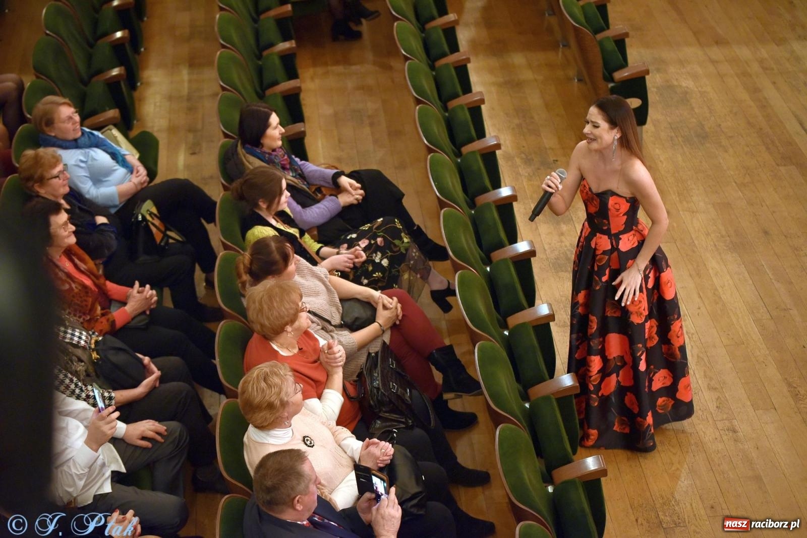 Zdjęcie w galerii na portalu naszraciborz.pl: Wielka Gala Operetkowa w RCK [FOTO i WIDEO] wiadomości z regionu