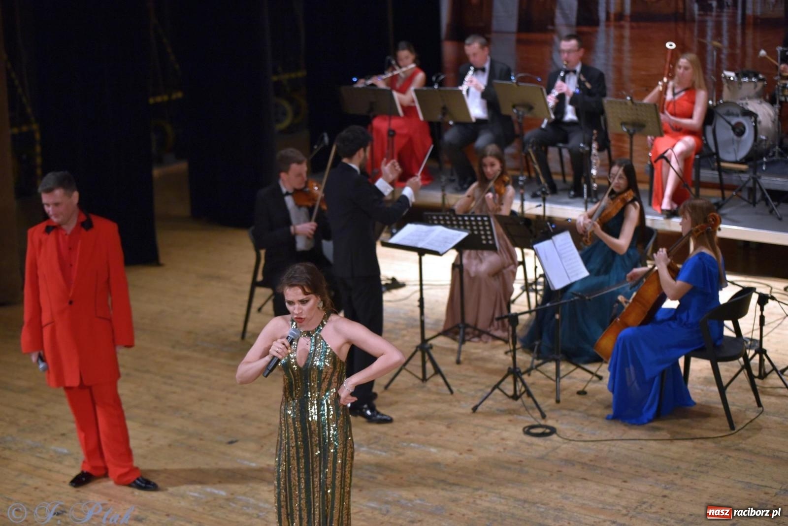 Zdjęcie w galerii na portalu naszraciborz.pl: Wielka Gala Operetkowa w RCK [FOTO i WIDEO] wiadomości z regionu