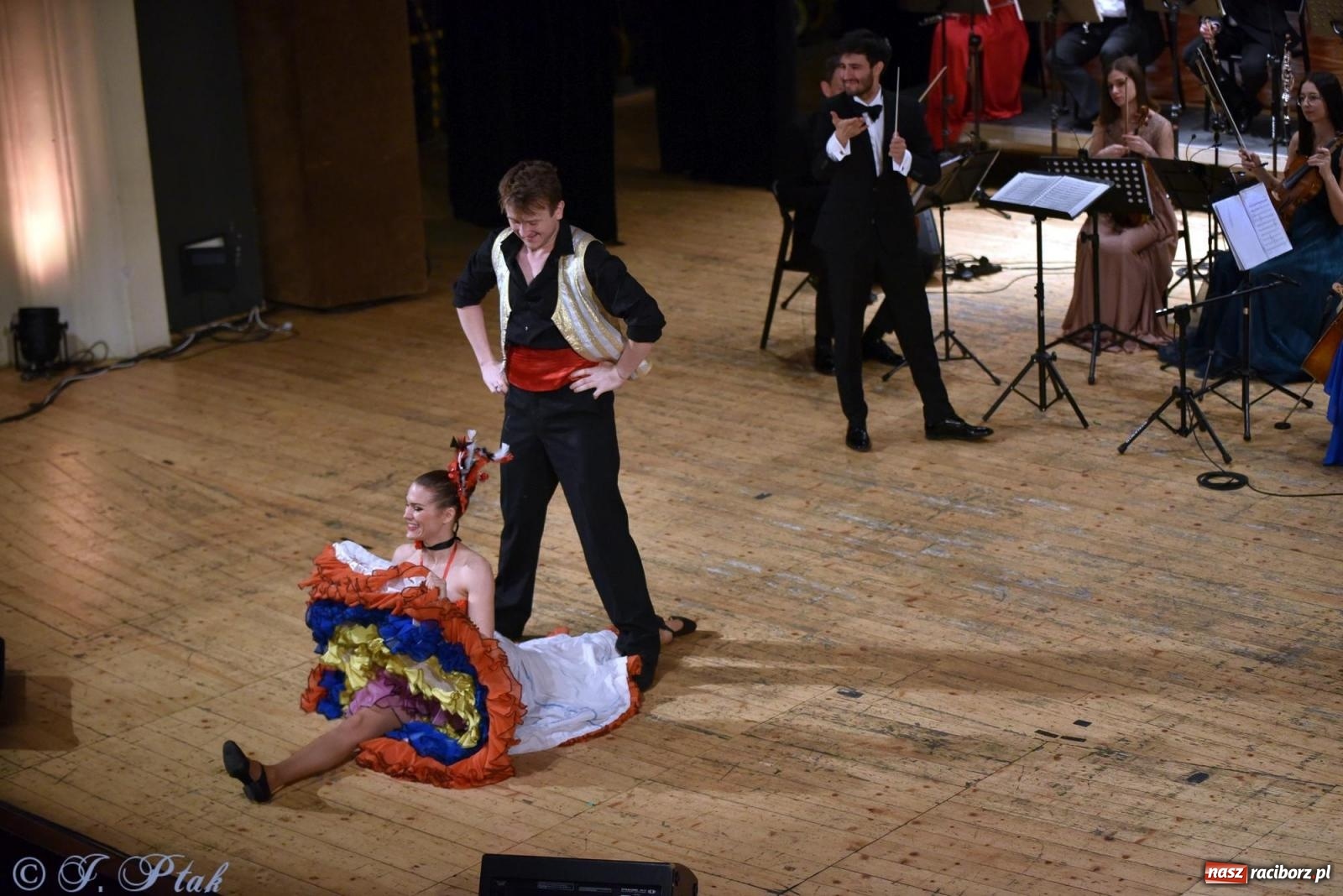 Zdjęcie w galerii na portalu naszraciborz.pl: Wielka Gala Operetkowa w RCK [FOTO i WIDEO] wiadomości z regionu