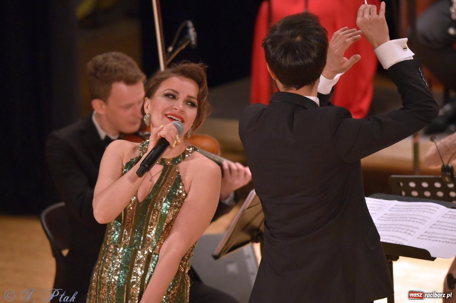 Zdjęcie w galerii na portalu naszraciborz.pl: Wielka Gala Operetkowa w RCK [FOTO i WIDEO] wiadomości z regionu