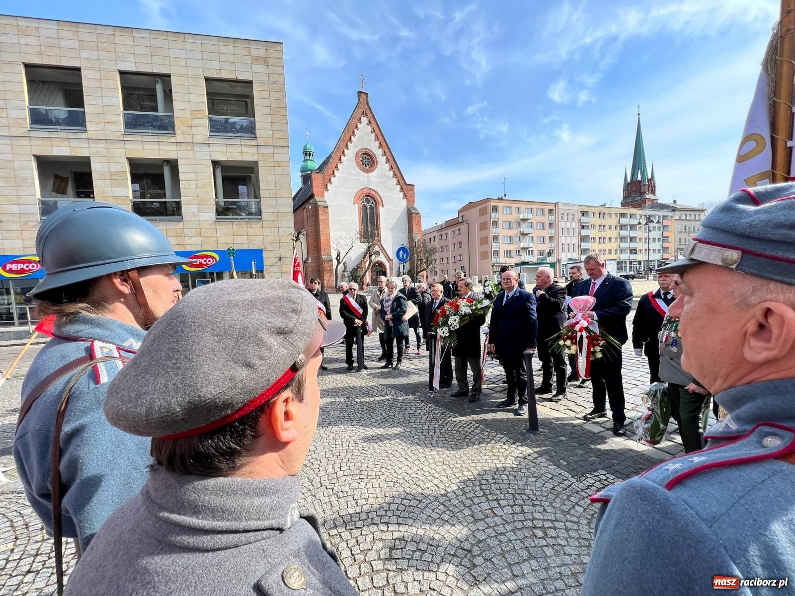Zdjęcie w galerii na portalu naszraciborz.pl: Raciborskie obchody 90. rocznicy sakry biskupiej ks. Józefa Gawliny [FOTO i WIDEO] wiadomości z regionu