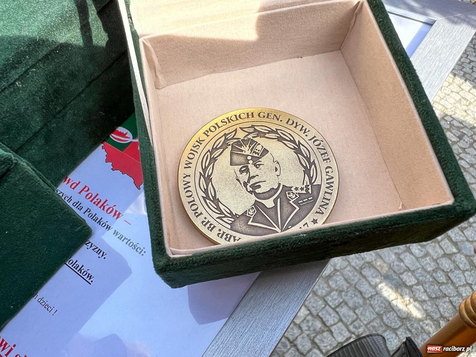 Zdjęcie w galerii na portalu naszraciborz.pl: Raciborskie obchody 90. rocznicy sakry biskupiej ks. Józefa Gawliny [FOTO i WIDEO] wiadomości z regionu