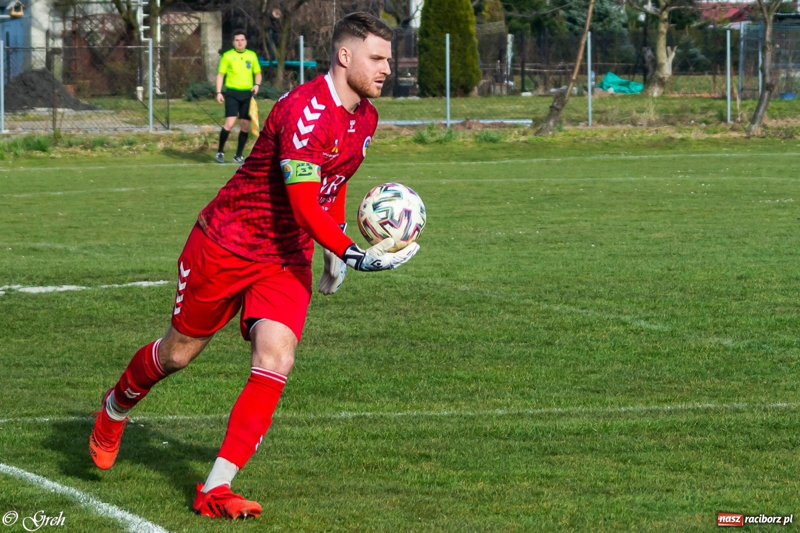 Zdjęcie w galerii na portalu naszraciborz.pl: Brzydkie derby przy Dworcowej. Krzyżanowice uratowały jeden punkt [FOTO] wiadomości z regionu