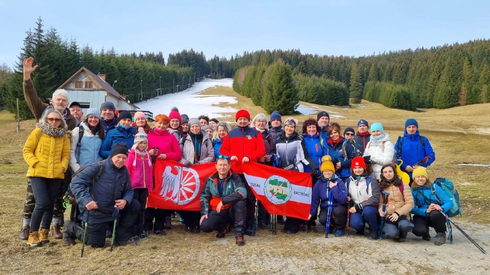Zdjęcie w galerii na portalu naszraciborz.pl: Trzy szczyty i jaskinia - raciborzanie wyruszyli w góry wiadomości z regionu