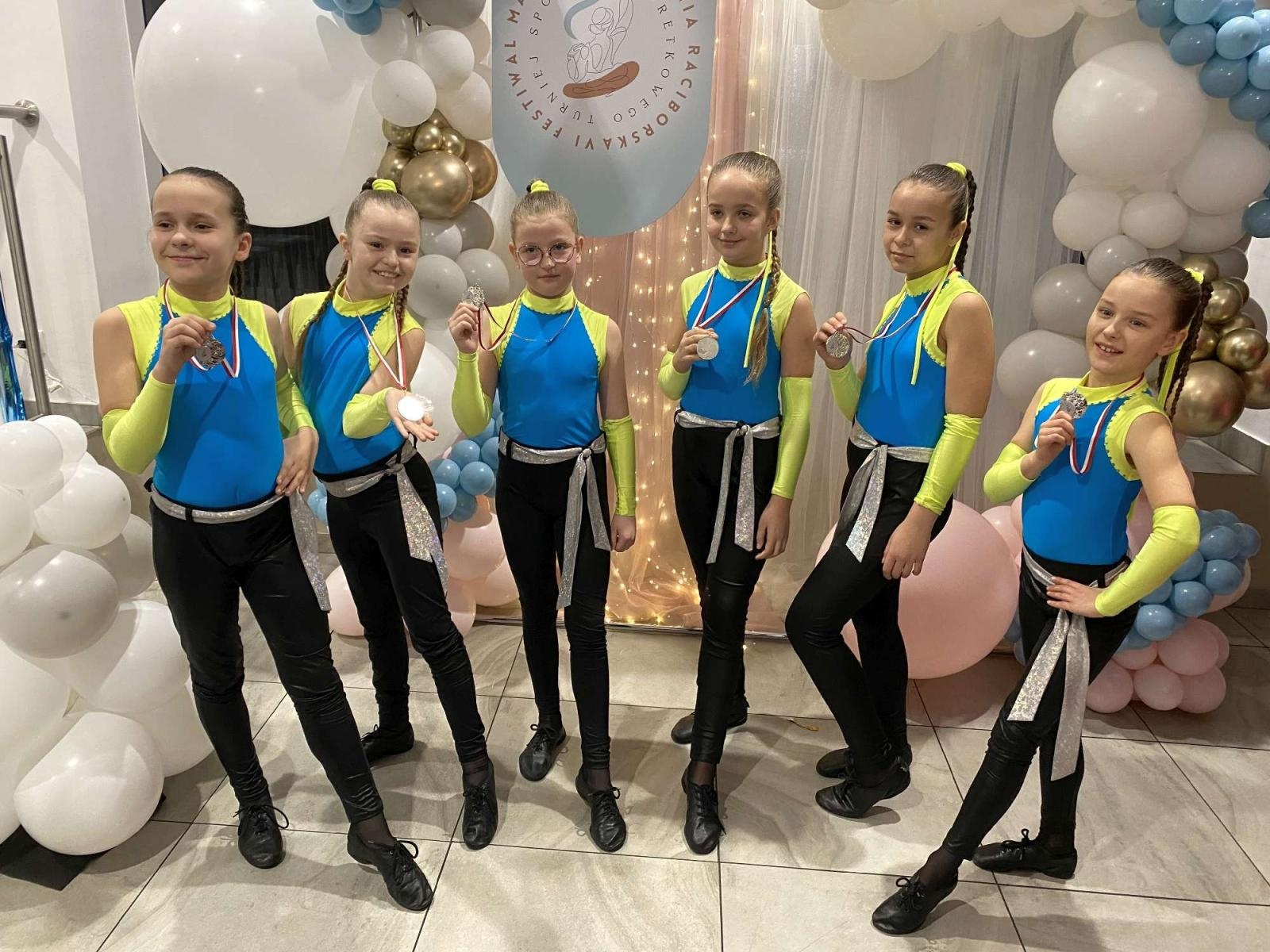 Zdjęcie w galerii na portalu naszraciborz.pl: Festiwal Małej Sceny - Zara z medalami wiadomości z regionu
