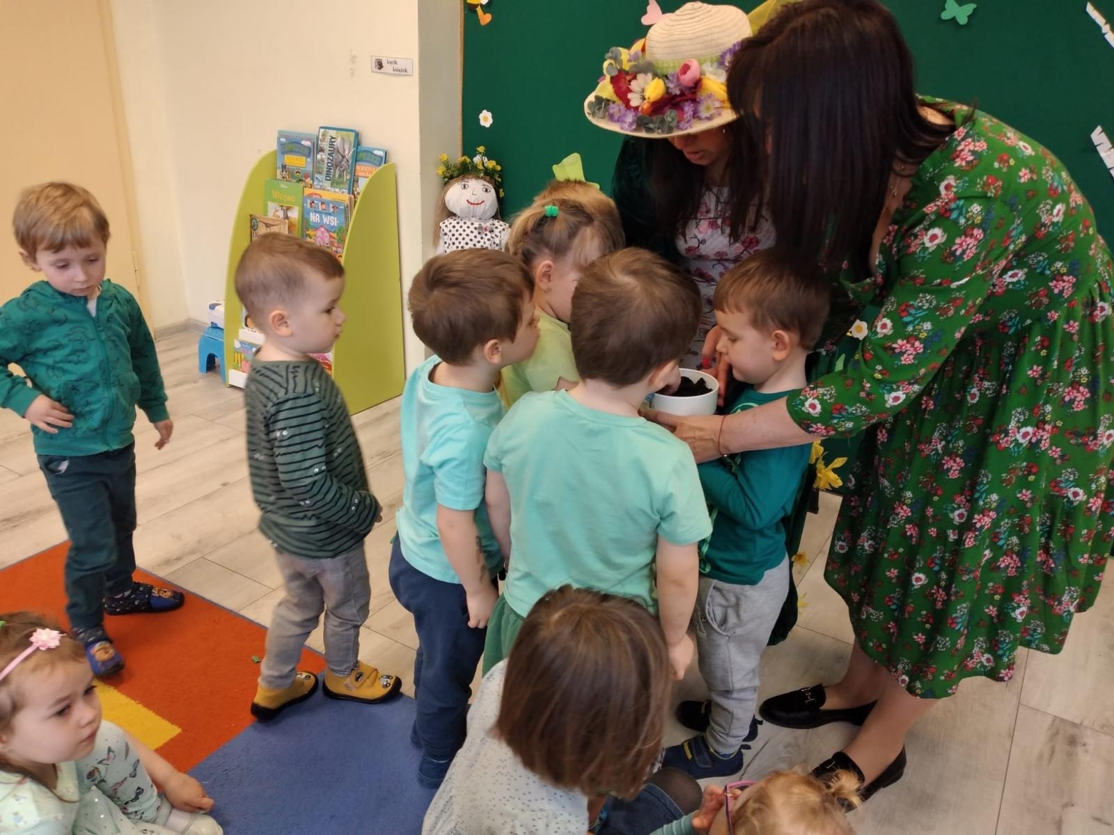 Zdjęcie w galerii na portalu naszraciborz.pl: Wiosna w Przedszkolu wiadomości z regionu