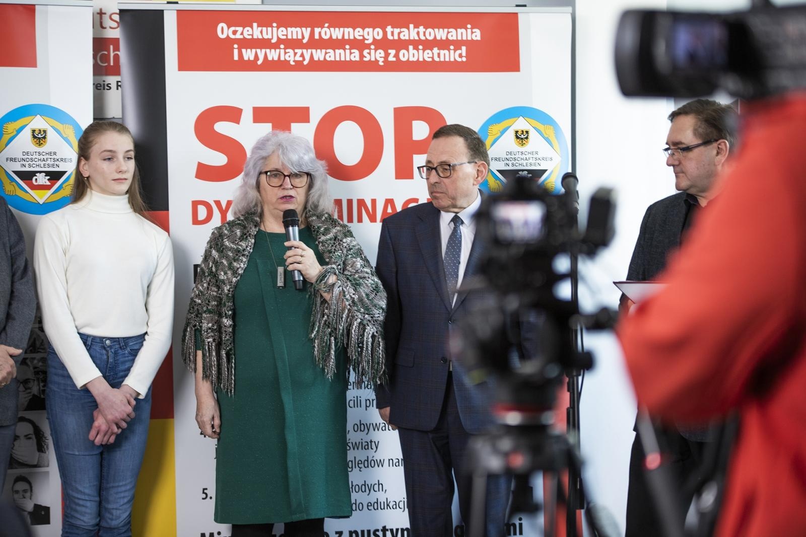 Zdjęcie w galerii na portalu naszraciborz.pl: Stop dyskryminacji niemieckich dzieci! Konferencja mniejszości w Raciborzu [WIDEO] wiadomości z regionu