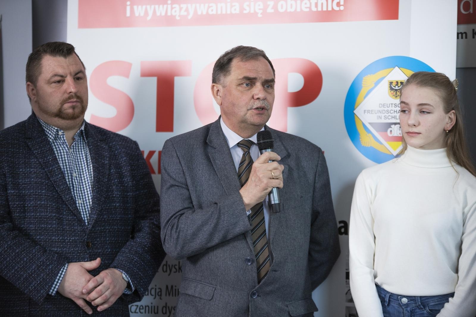 Zdjęcie w galerii na portalu naszraciborz.pl: Stop dyskryminacji niemieckich dzieci! Konferencja mniejszości w Raciborzu [WIDEO] wiadomości z regionu