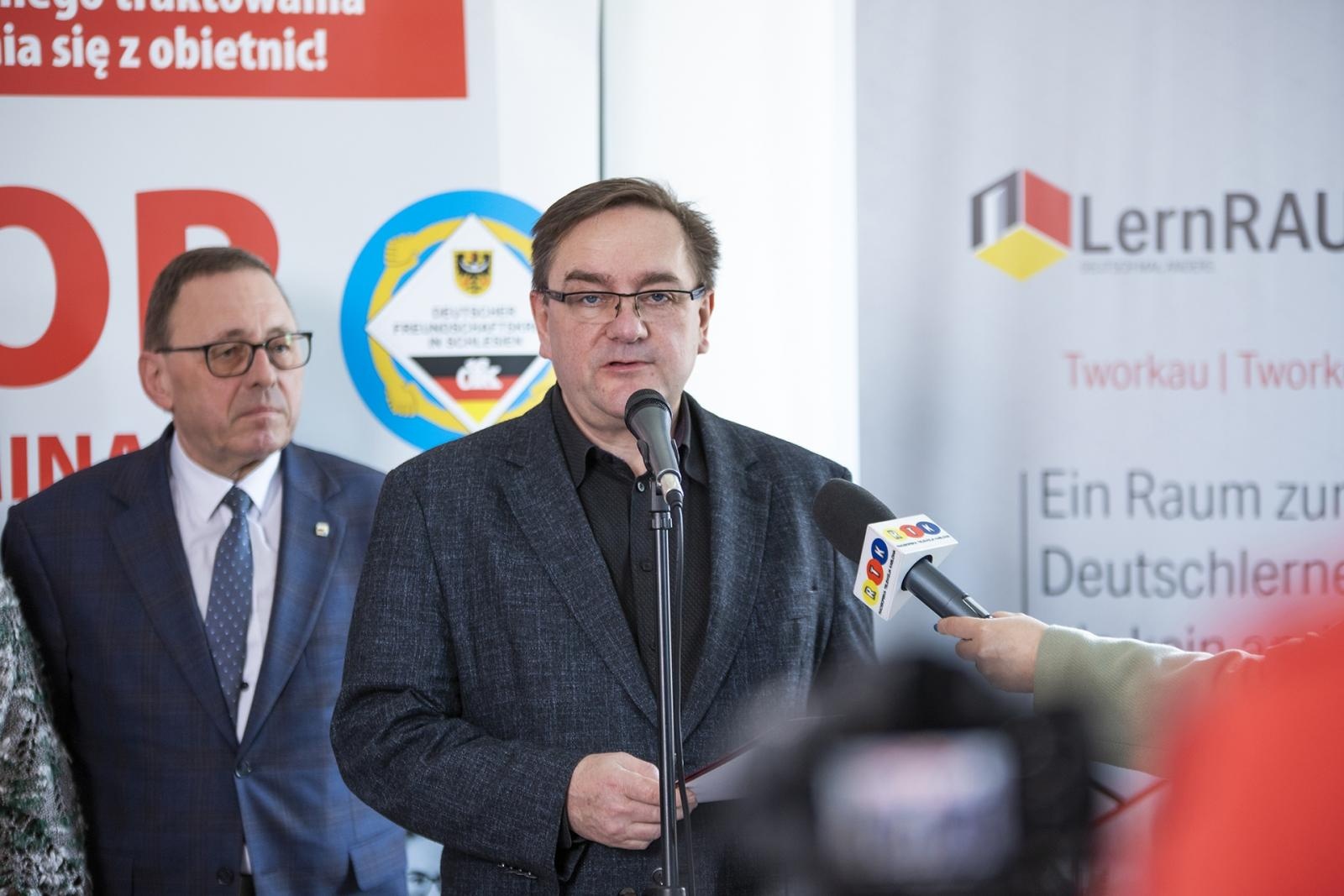 Zdjęcie w galerii na portalu naszraciborz.pl: Stop dyskryminacji niemieckich dzieci! Konferencja mniejszości w Raciborzu [WIDEO] wiadomości z regionu