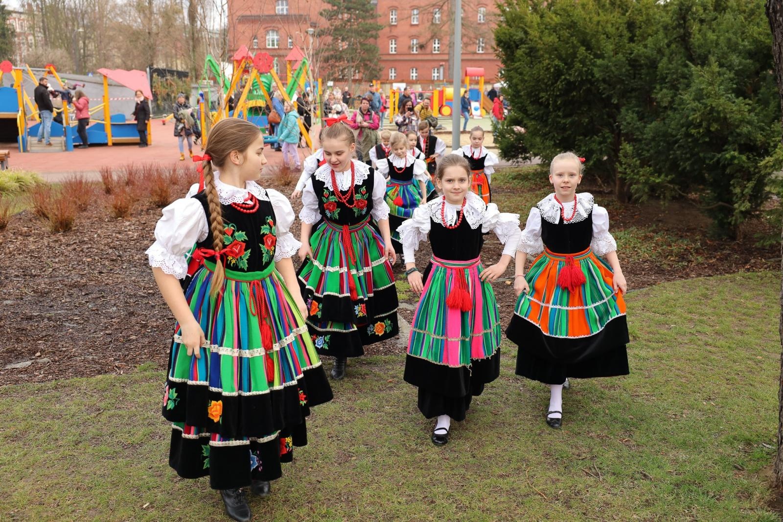 Zdjęcie w galerii na portalu naszraciborz.pl: Początek wiosny z Raciborskim Centrum Kultury wiadomości z regionu