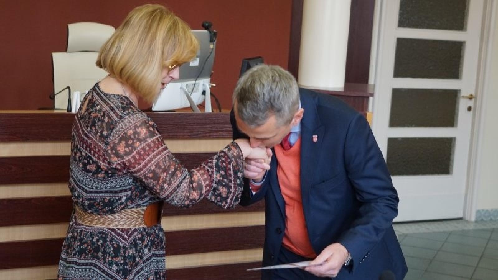 Zdjęcie w galerii na portalu naszraciborz.pl: Wicedyrektor SP 18 wróciła z narady z 1500 zł wiadomości z regionu
