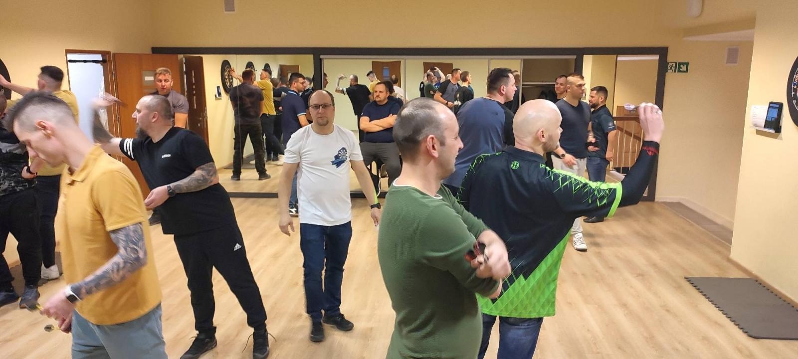 Zdjęcie w galerii na portalu naszraciborz.pl: Rośnie popularność darta. III runda ligi w PCS wiadomości z regionu
