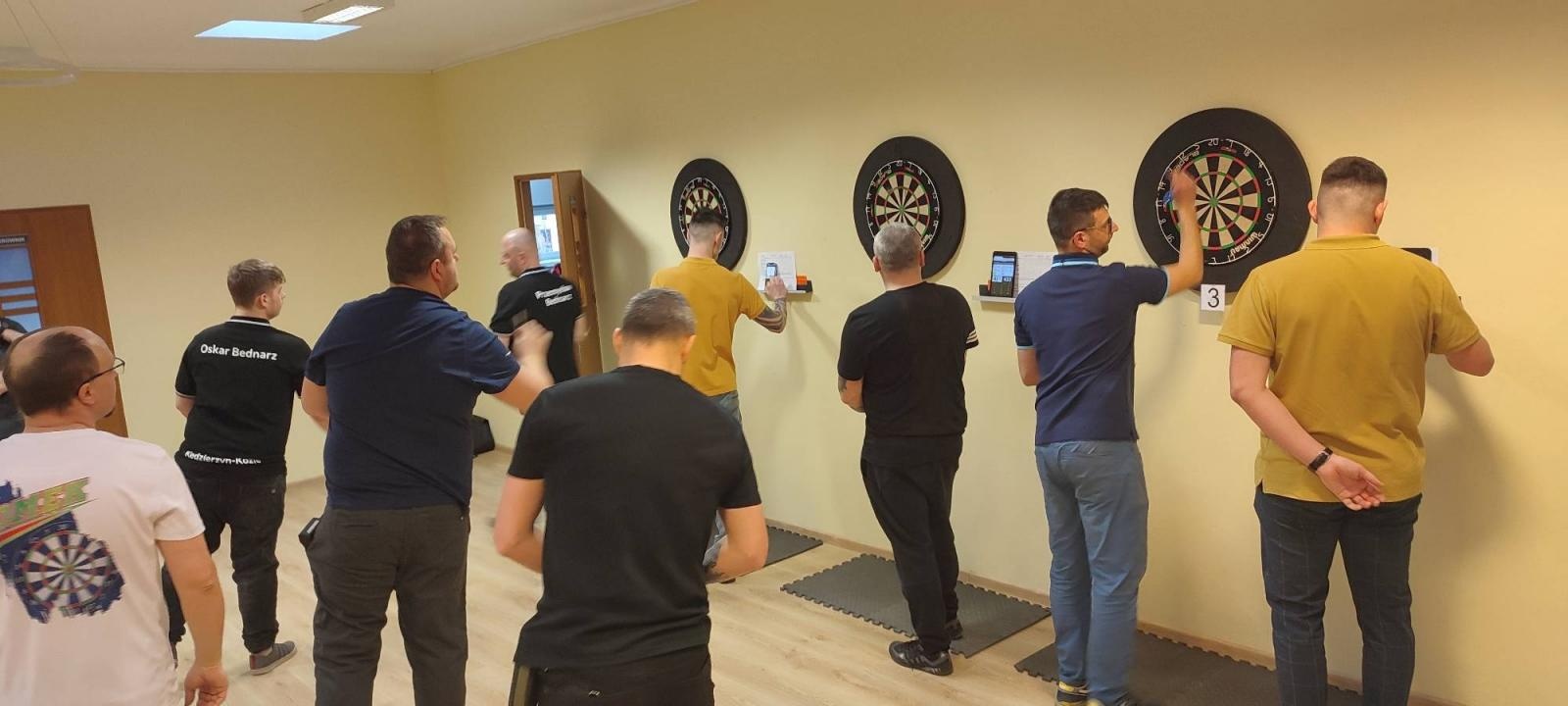 Zdjęcie w galerii na portalu naszraciborz.pl: Rośnie popularność darta. III runda ligi w PCS wiadomości z regionu