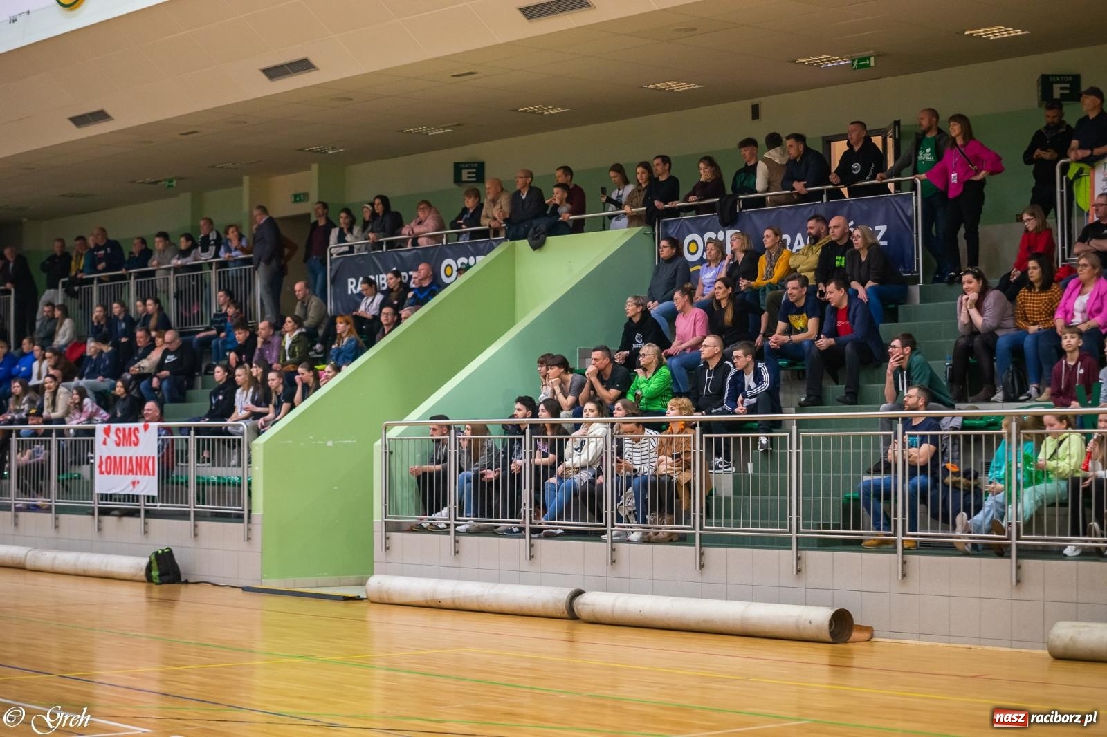 Zdjęcie w galerii na portalu naszraciborz.pl: Ruszyły zmagania o awans. Powodów do wstydu nie było [FOTO i WIDEO] wiadomości z regionu