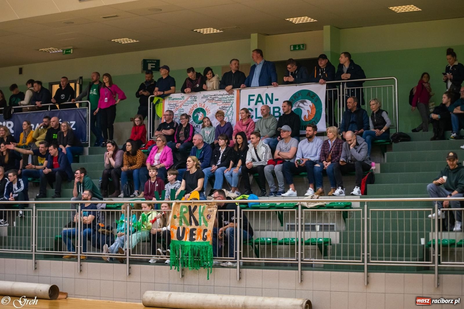 Zdjęcie w galerii na portalu naszraciborz.pl: Ruszyły zmagania o awans. Powodów do wstydu nie było [FOTO i WIDEO] wiadomości z regionu