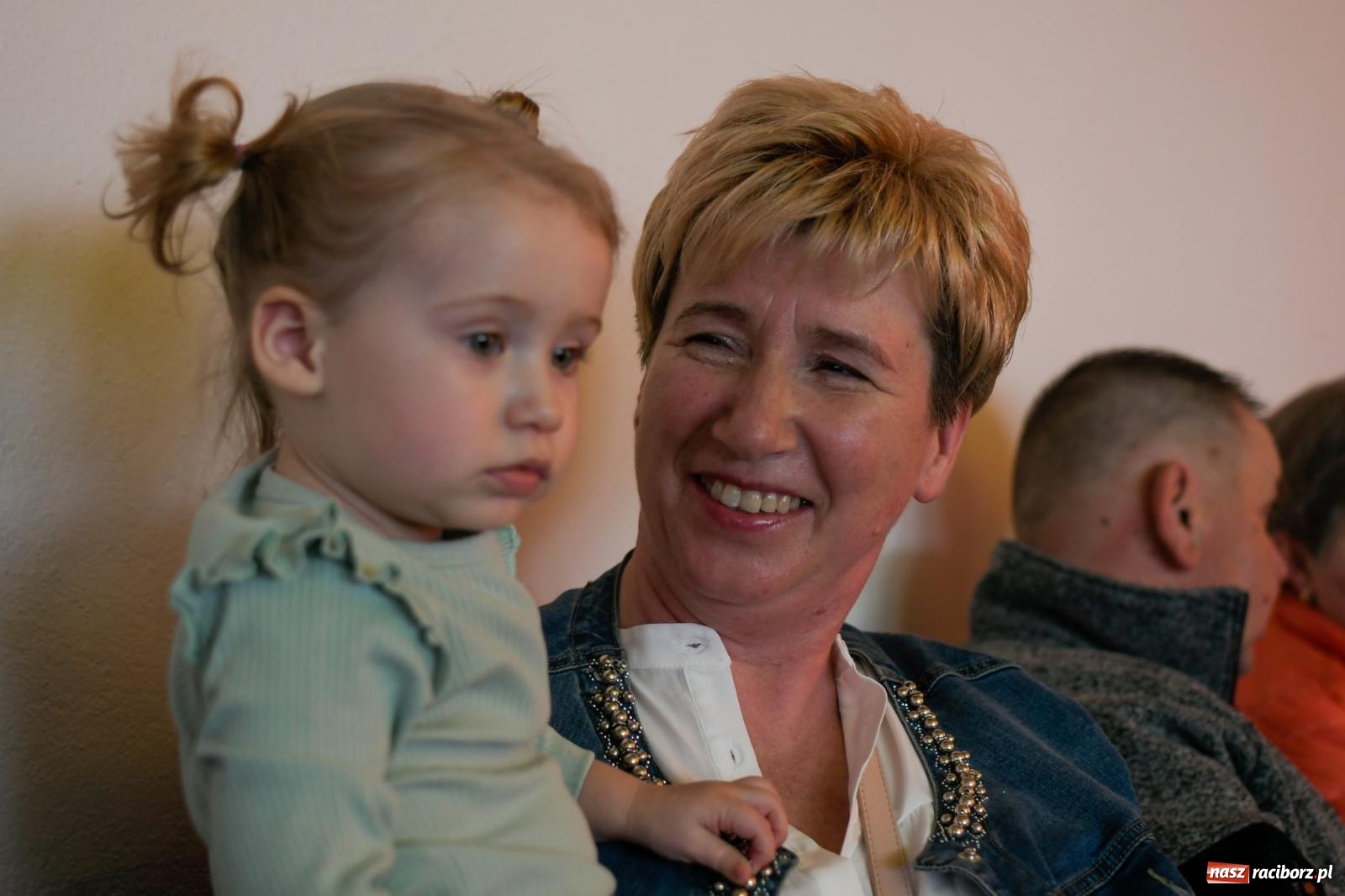 Zdjęcie w galerii na portalu naszraciborz.pl: Bojanów i gmina Krzanowice mają moc. Silni wiarą w marzenia pomagają Angelice [FOTO i WIDEO] wiadomości z regionu