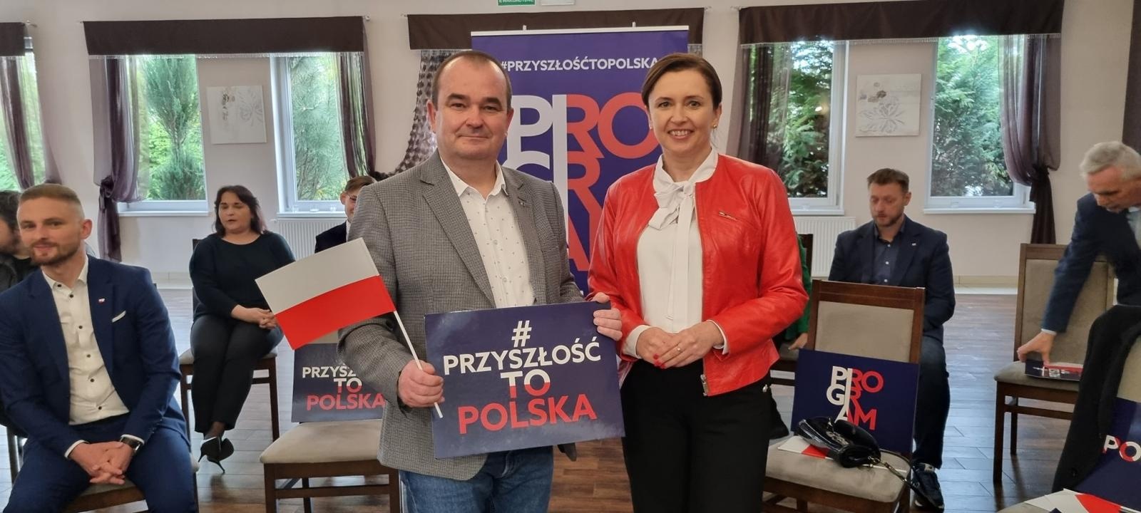 Zdjęcie w galerii na portalu naszraciborz.pl: #Przyszłość to Polska. Politycy PiS na spotkaniu z wiceministrem w hotelu Racibor wiadomości z regionu