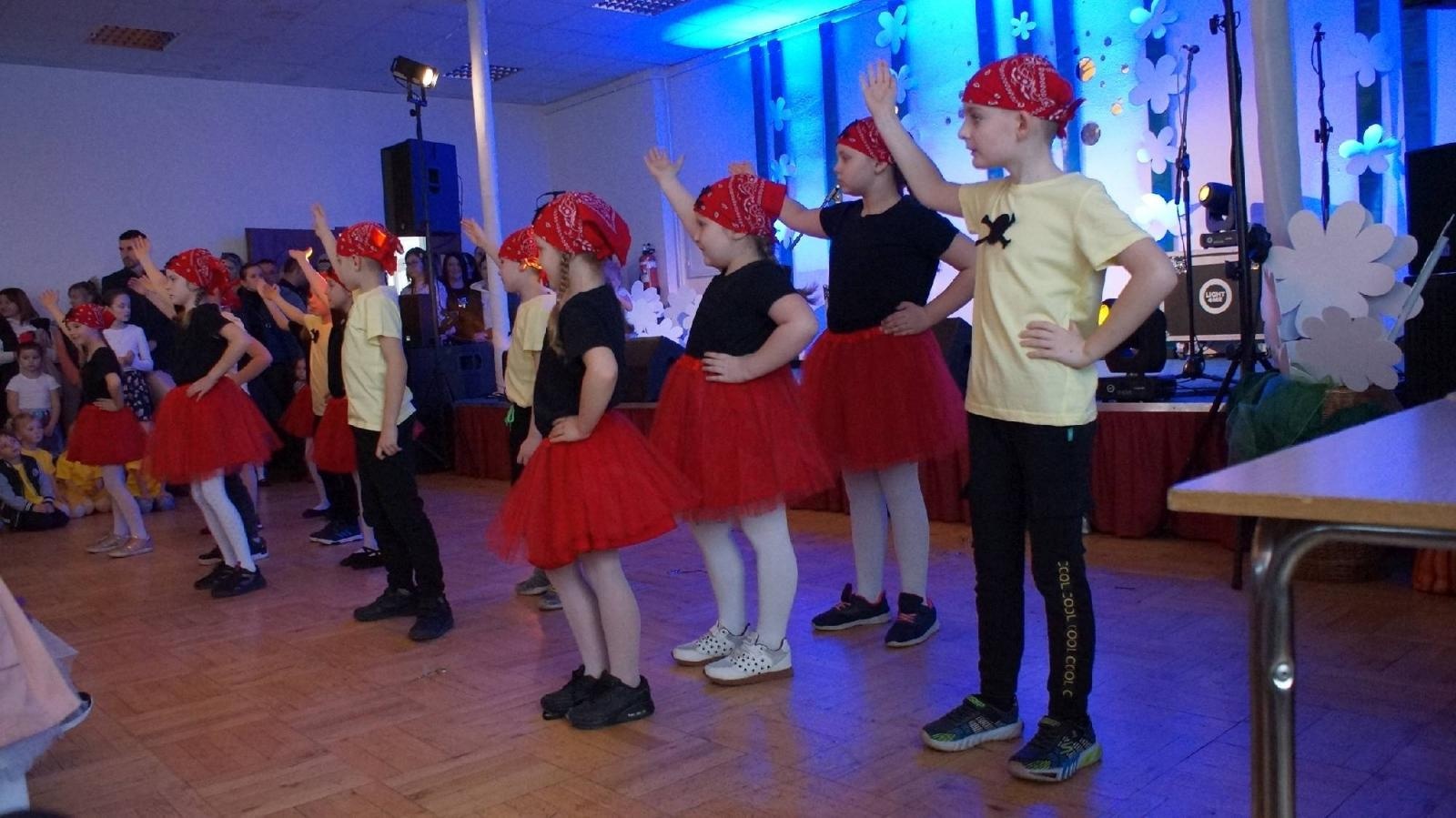Zdjęcie w galerii na portalu naszraciborz.pl: Otwarte serca w Bojanowie. Koncert dla Angeliki [FOTO] wiadomości z regionu