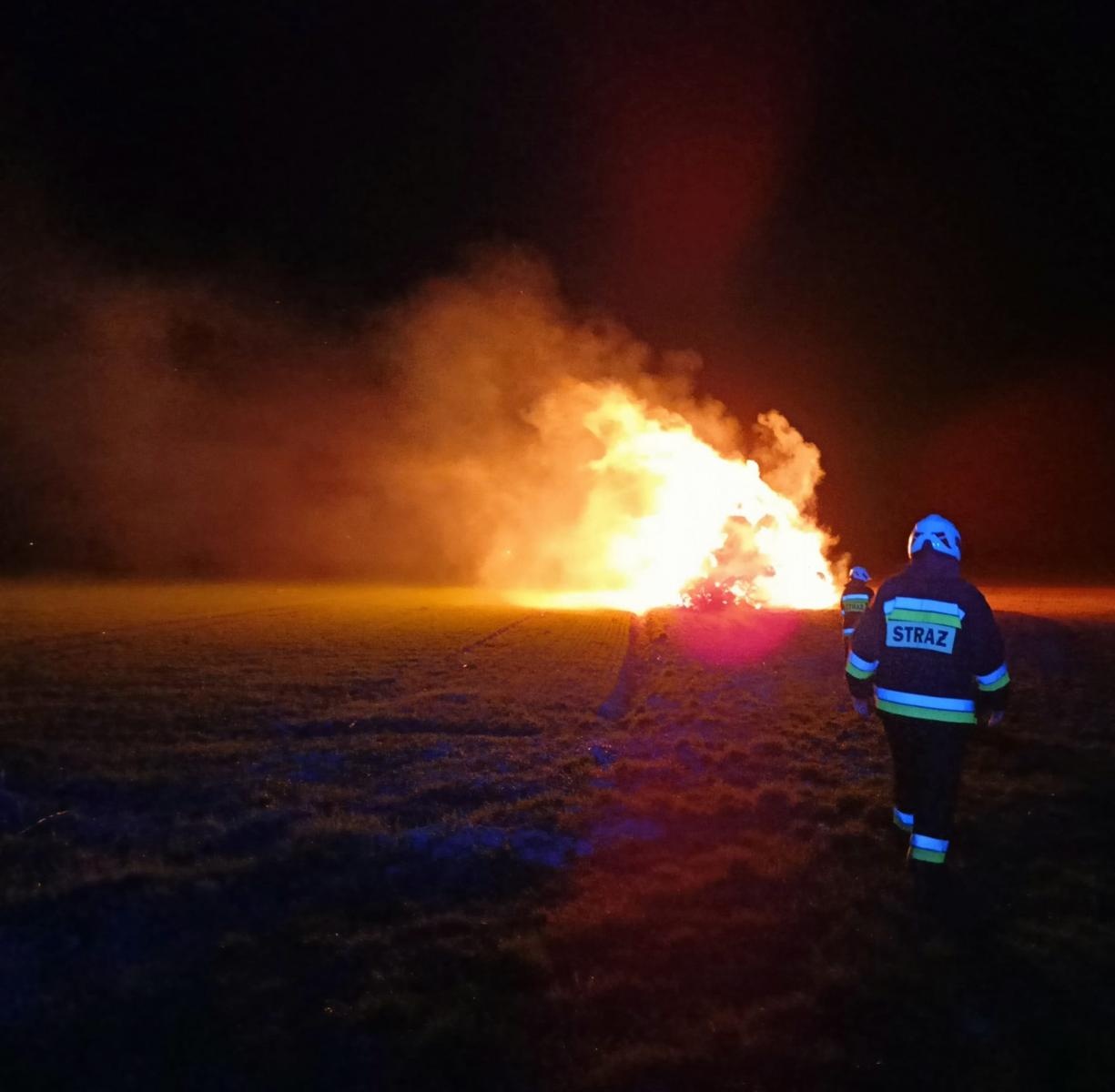 Zdjęcie w galerii na portalu naszraciborz.pl: Nocny pożar w Tworkowie. To efekt podpalenia wiadomości z regionu