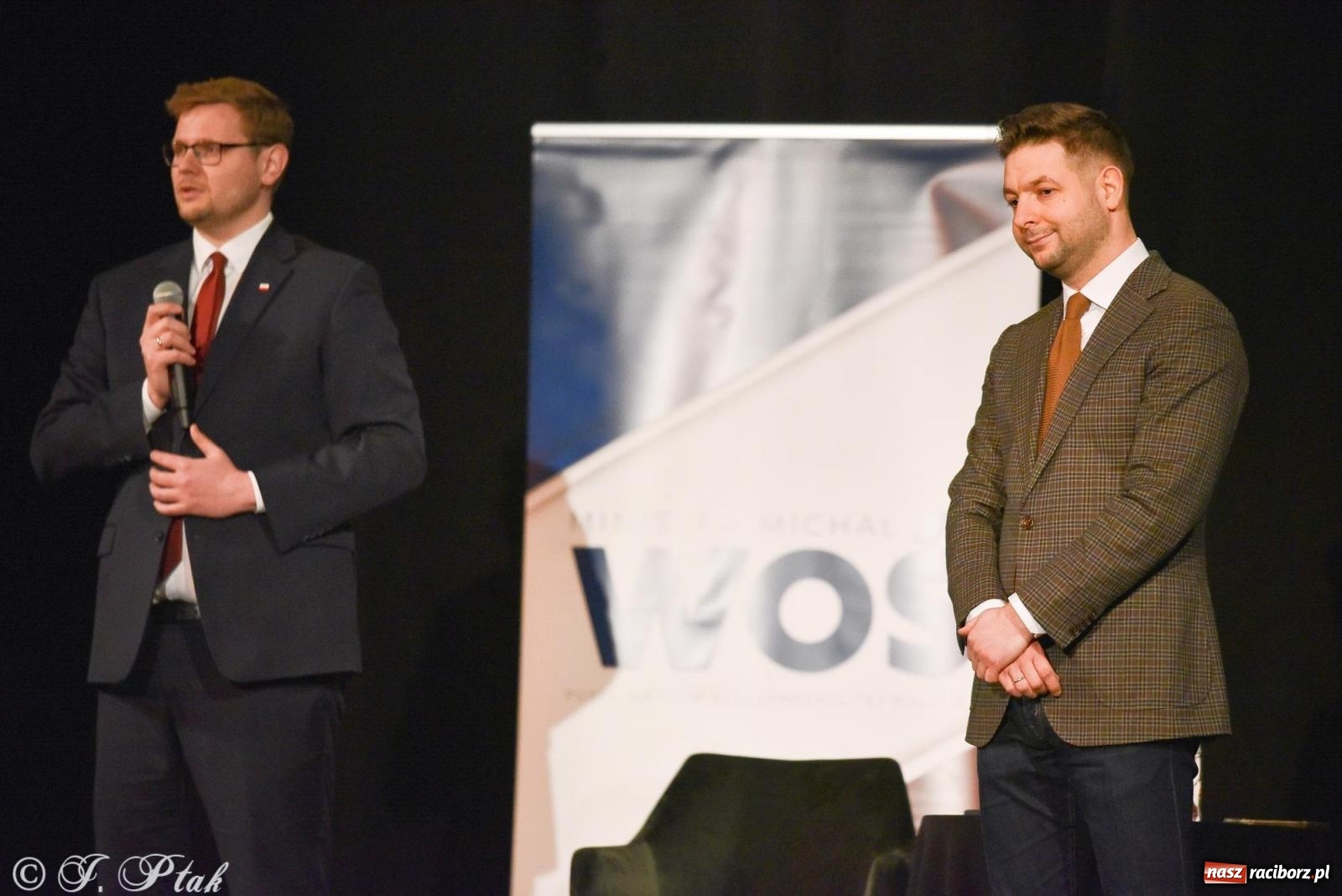 Zdjęcie w galerii na portalu naszraciborz.pl: Woś i Jaki zapełnili Strzechę. Realna debata z trudnymi pytaniami [FOTO i WIDEO] wiadomości z regionu