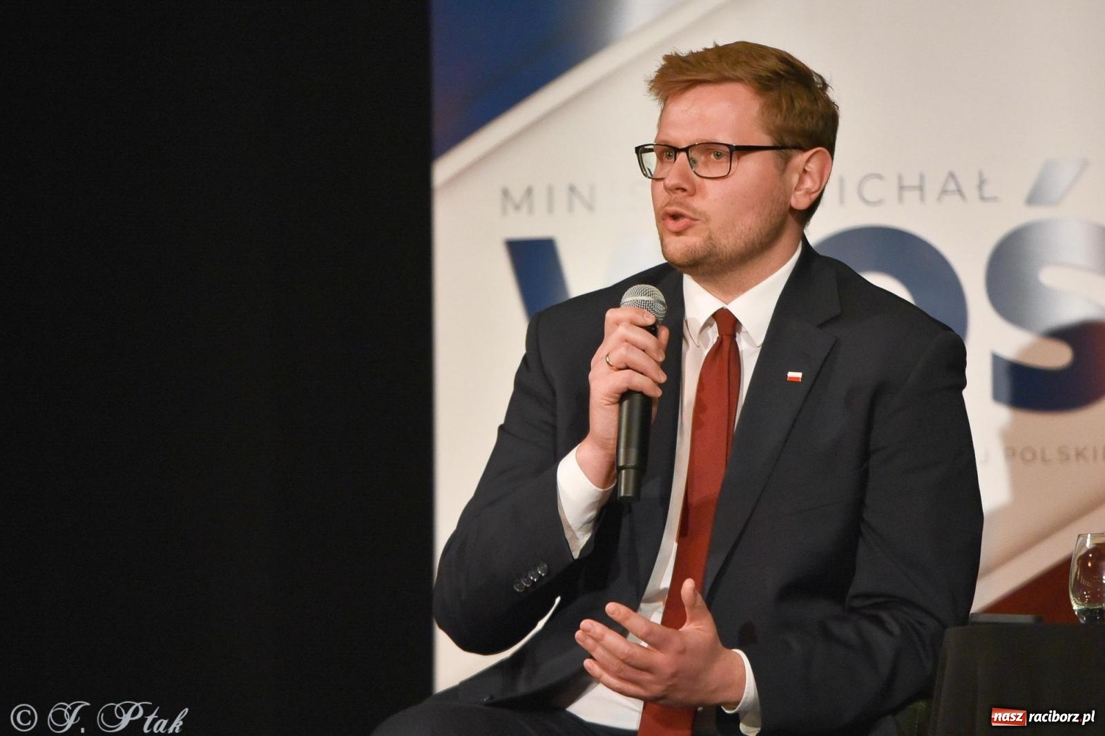 Zdjęcie w galerii na portalu naszraciborz.pl: Woś i Jaki zapełnili Strzechę. Realna debata z trudnymi pytaniami [FOTO i WIDEO] wiadomości z regionu