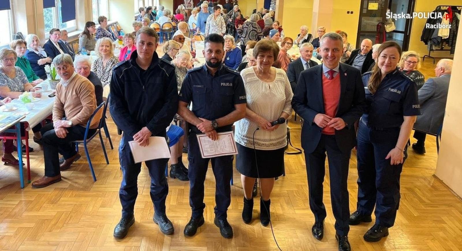 Zdjęcie w galerii na portalu naszraciborz.pl: Policjanci spotkali się z seniorami i prezydentem wiadomości z regionu