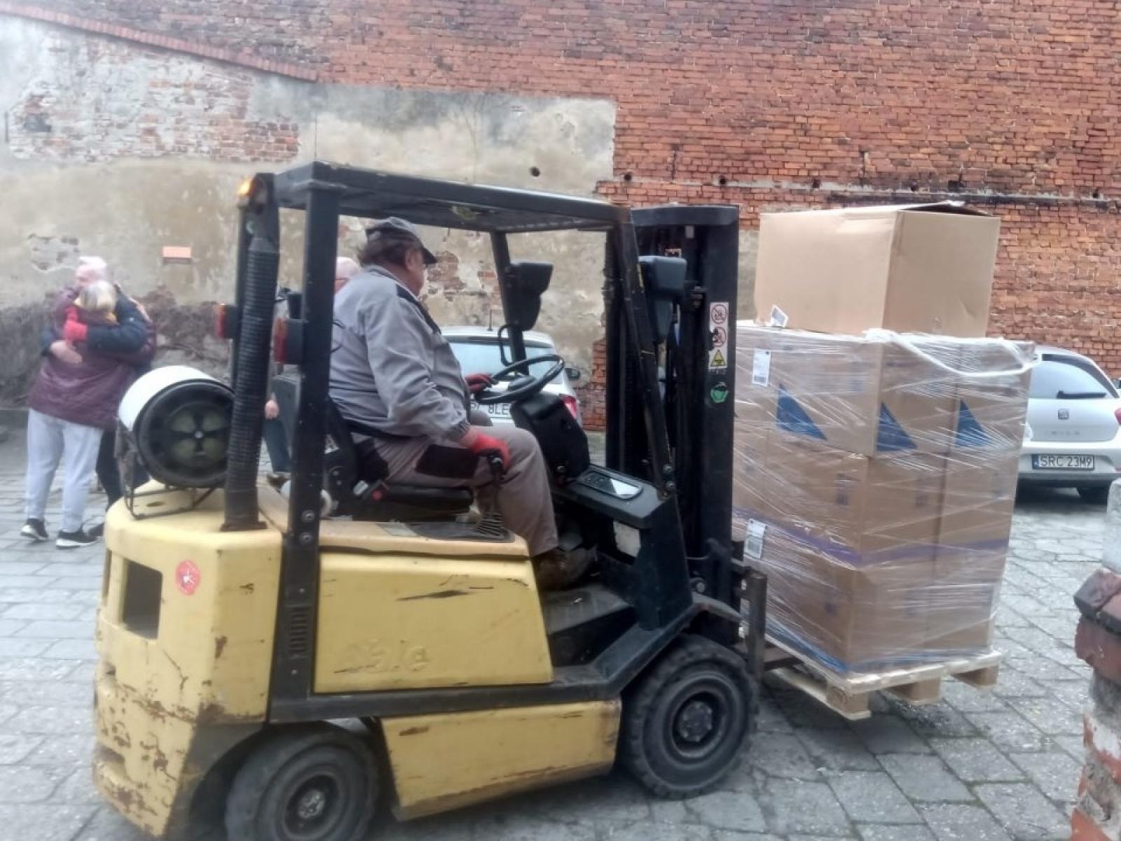 Zdjęcie w galerii na portalu naszraciborz.pl: Niemcy z Salzbergen wspomagają krzanowicki zakład opiekuńczy wiadomości z regionu